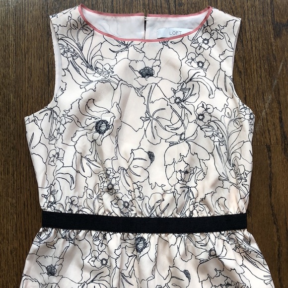 Nude Cream Peach Abstract Drawing Floral Sleeveless Ribbon Dress - Picture 5 of 7